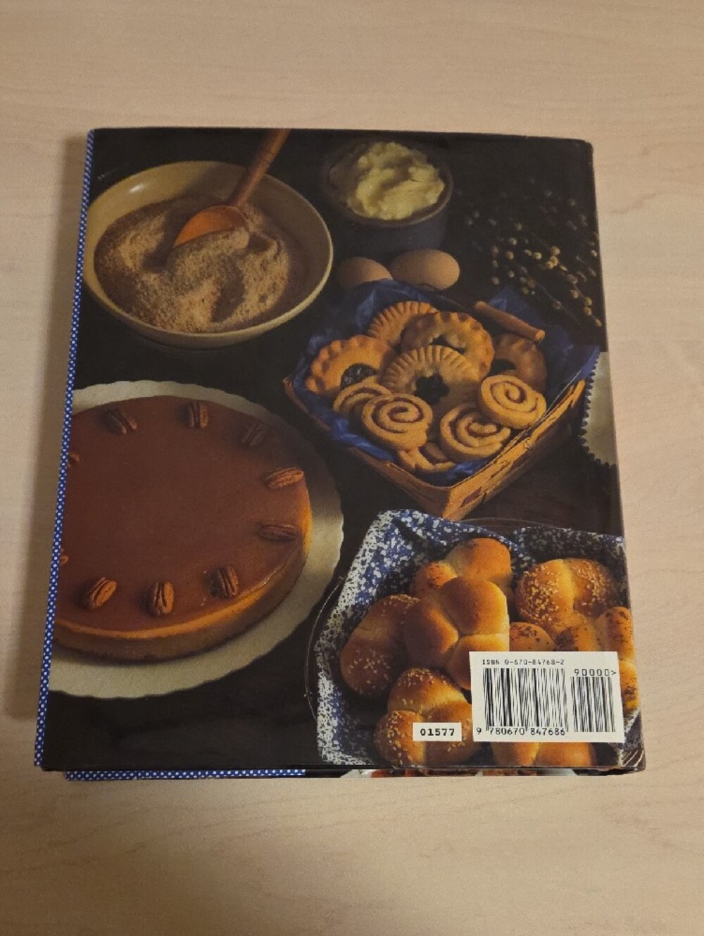 Pillsbury - The Complete Book of Baking - Picture 2 of 2